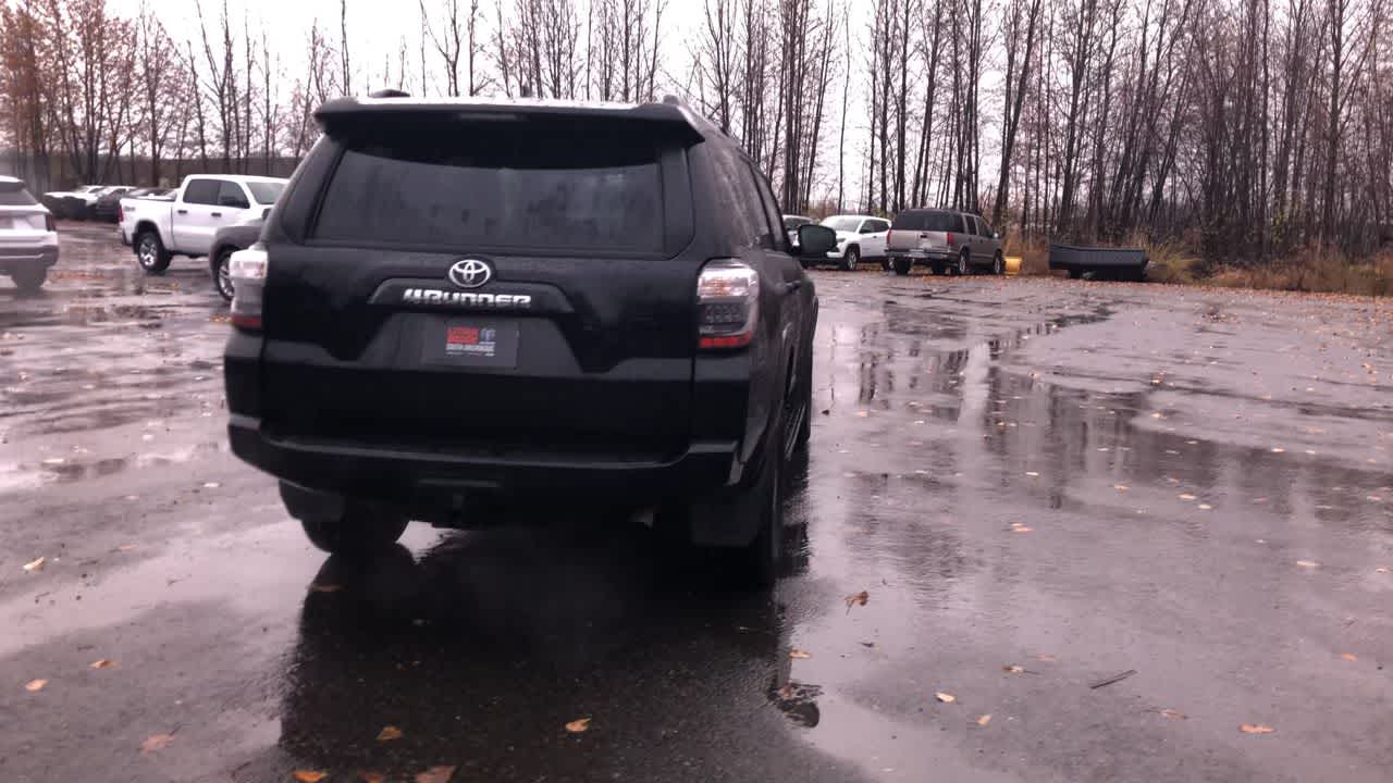 Thumbnail: 2024 Toyota 4Runner - 12