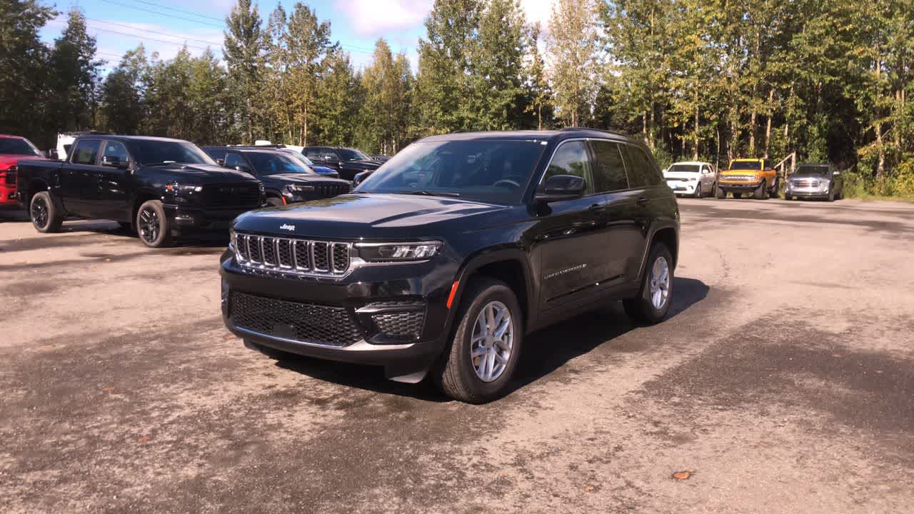 Thumbnail: 2025 Jeep Grand Cherokee - 6