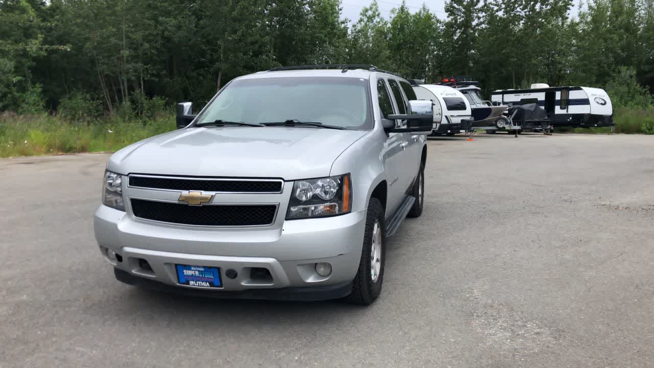 Thumbnail: 2010 Chevrolet Suburban - 4