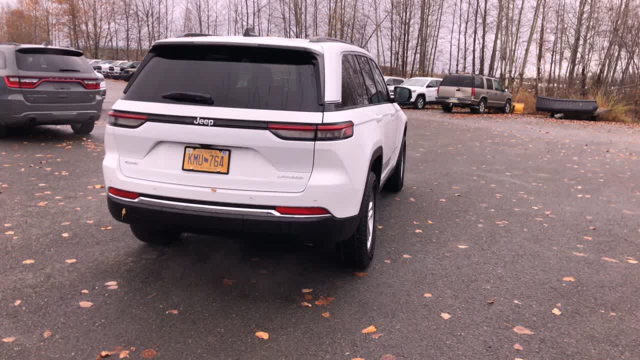 Thumbnail: 2024 Jeep Grand Cherokee - 12