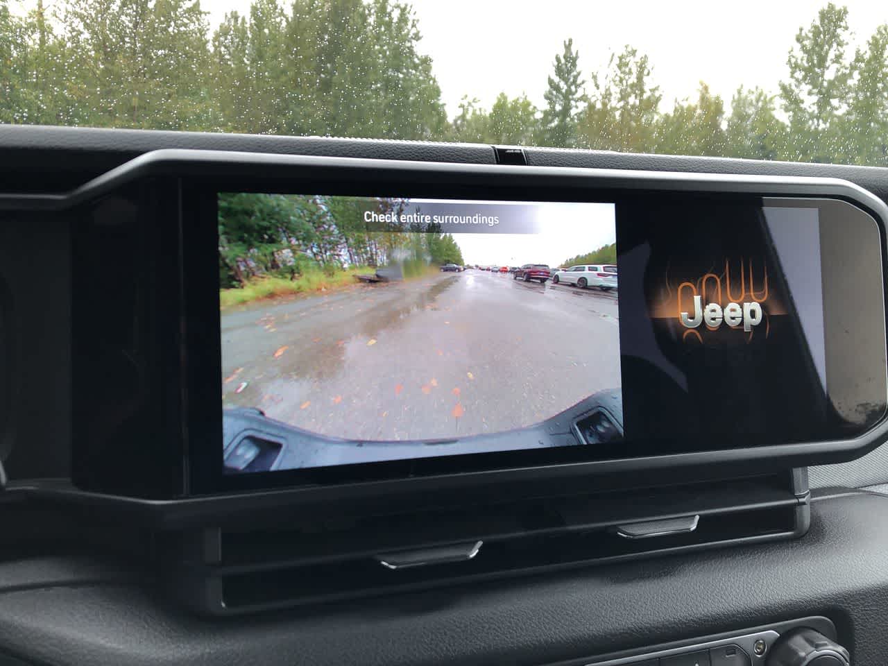Thumbnail: 2025 Jeep Gladiator - 28