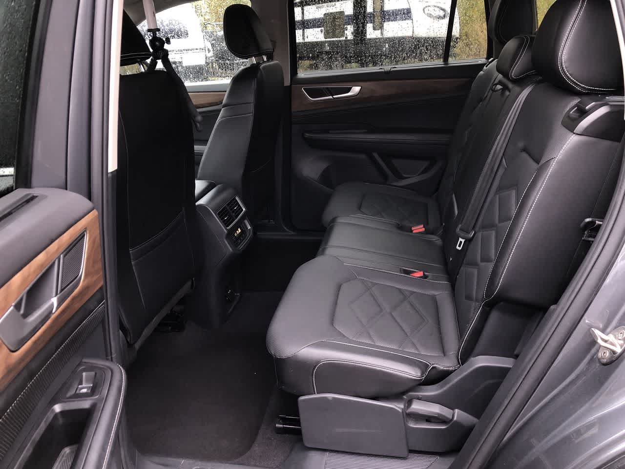 Thumbnail: 2024 Volkswagen Atlas - 22