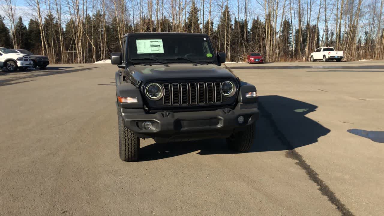 Thumbnail: 2025 Jeep Wrangler - 3