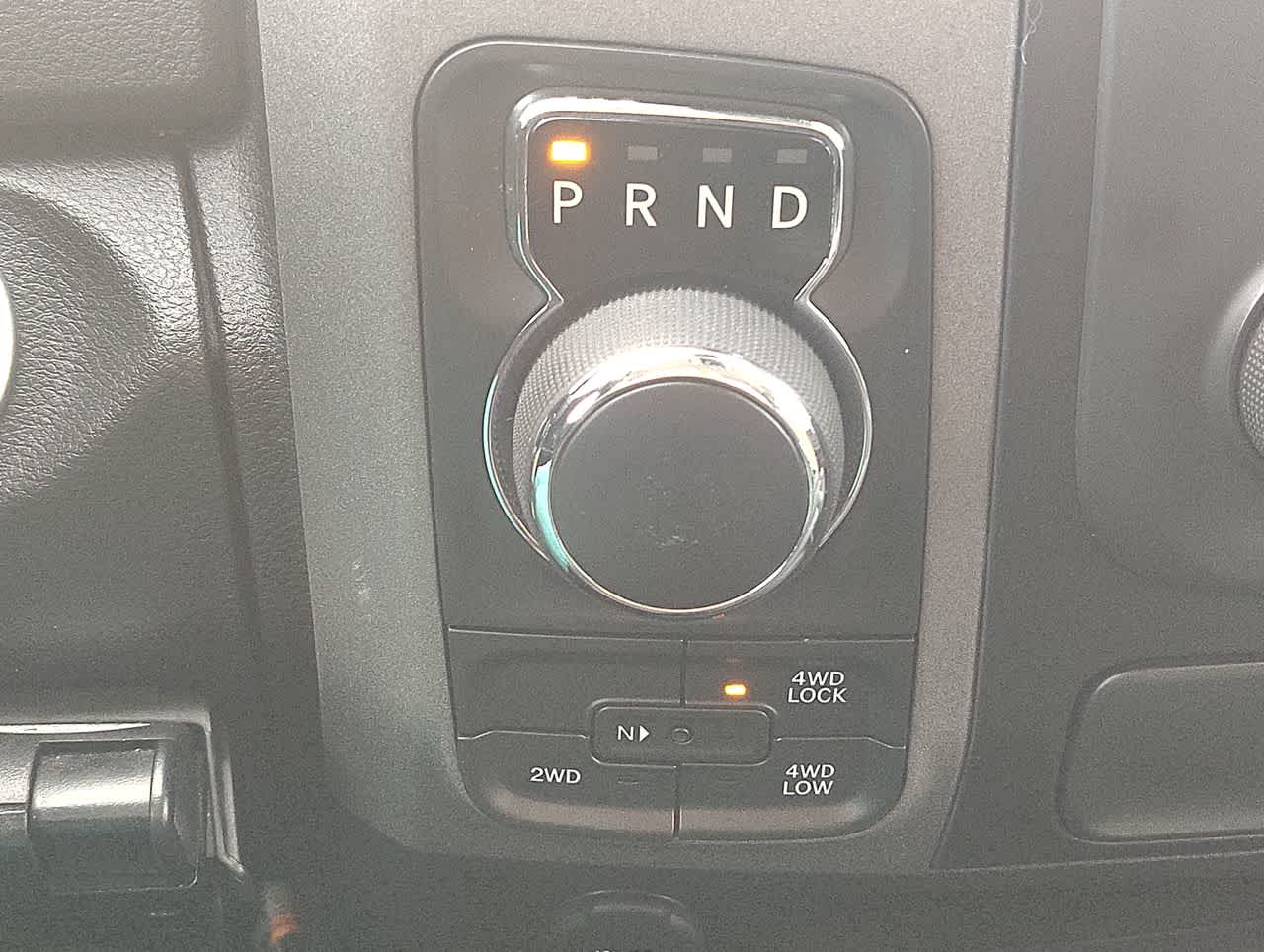 Thumbnail: 2020 RAM 1500 Classic - 27