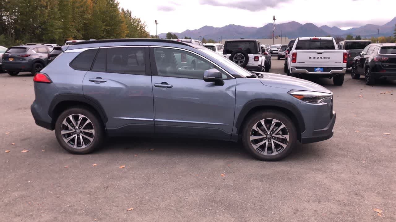 Thumbnail: 2023 Toyota Corolla Cross - 17