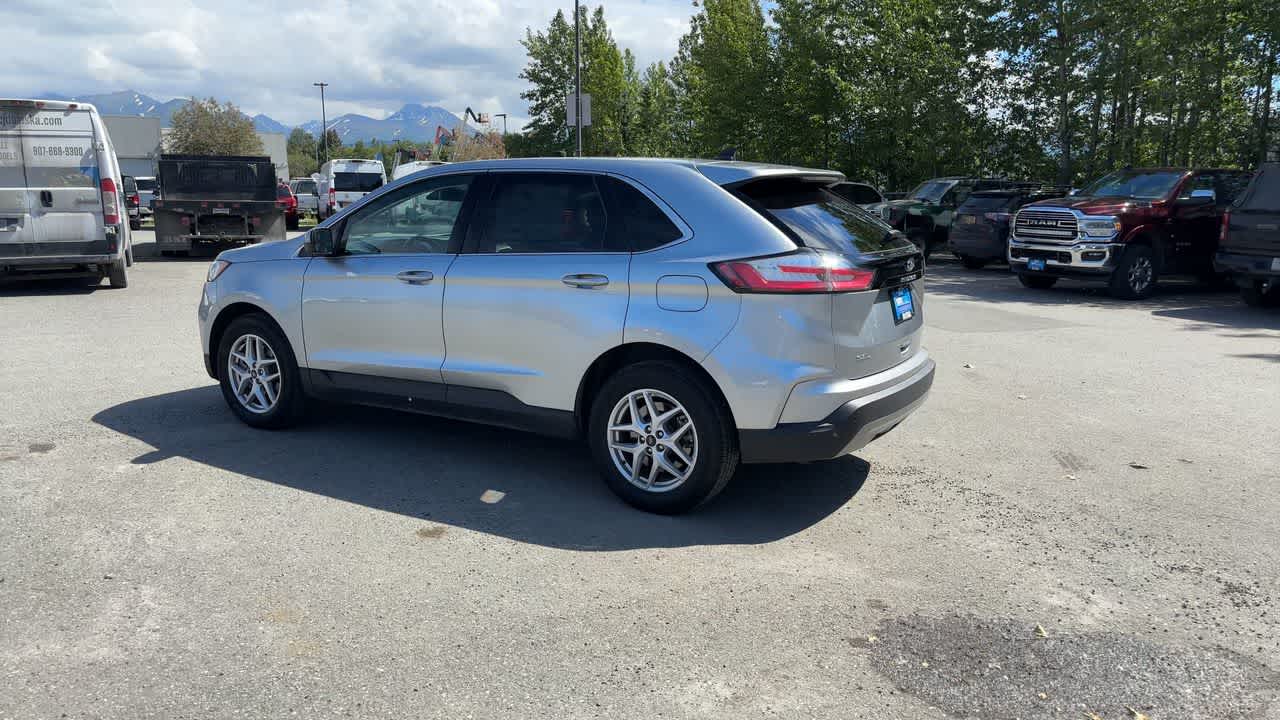 Thumbnail: 2024 Ford Edge - 10