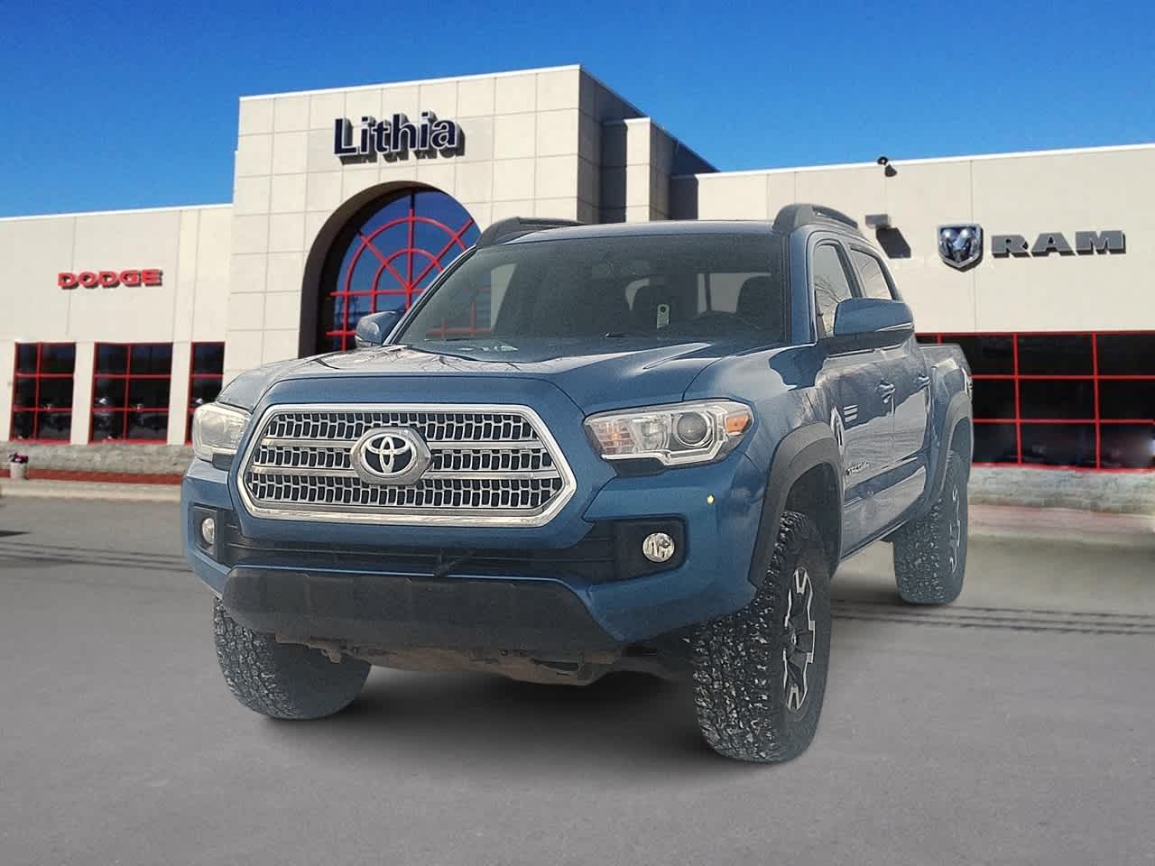 2017 Toyota Tacoma TRD Off Road's photo