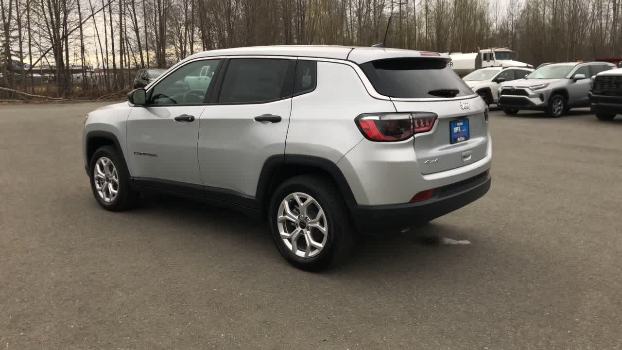 Thumbnail: 2025 Jeep Compass - 9