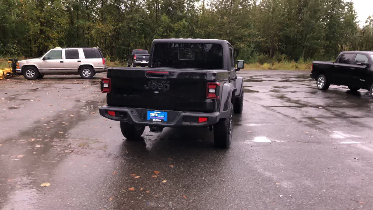 Thumbnail: 2025 Jeep Gladiator - 13