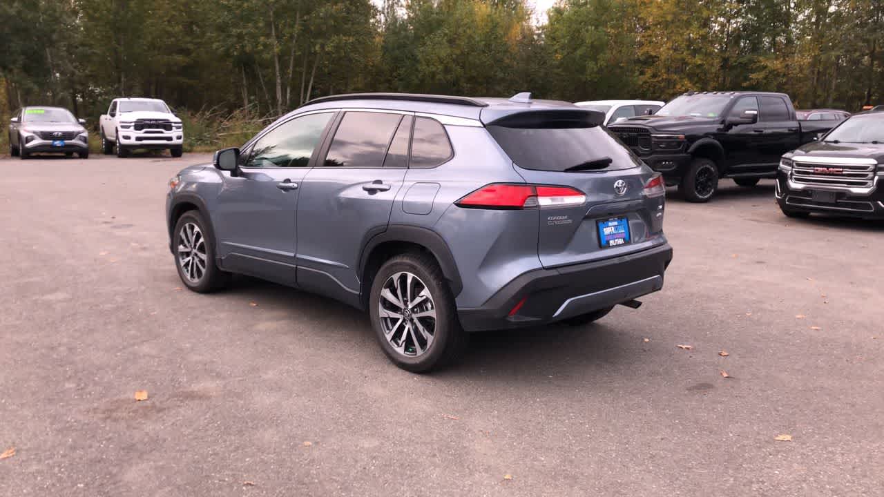 Thumbnail: 2023 Toyota Corolla Cross - 11