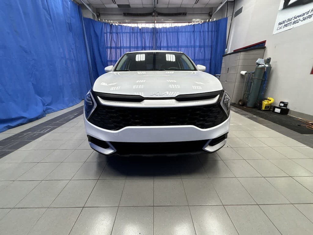 Used 2024 Kia Sportage LX SUV