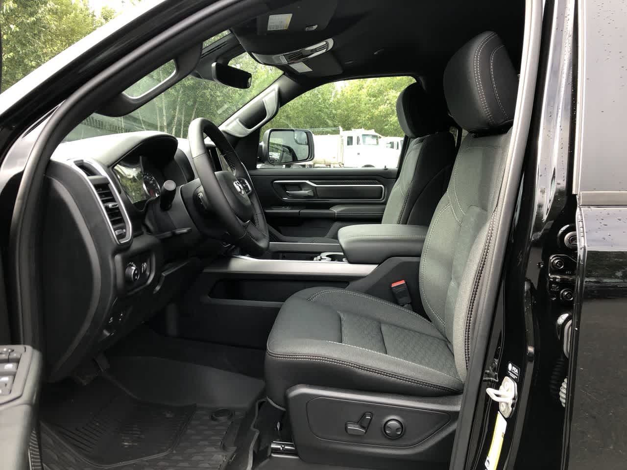 Thumbnail: 2025 RAM 1500 - 23