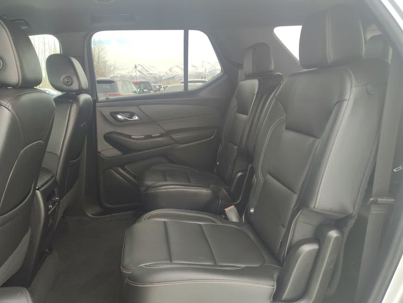 Thumbnail: 2022 Chevrolet Traverse - 22