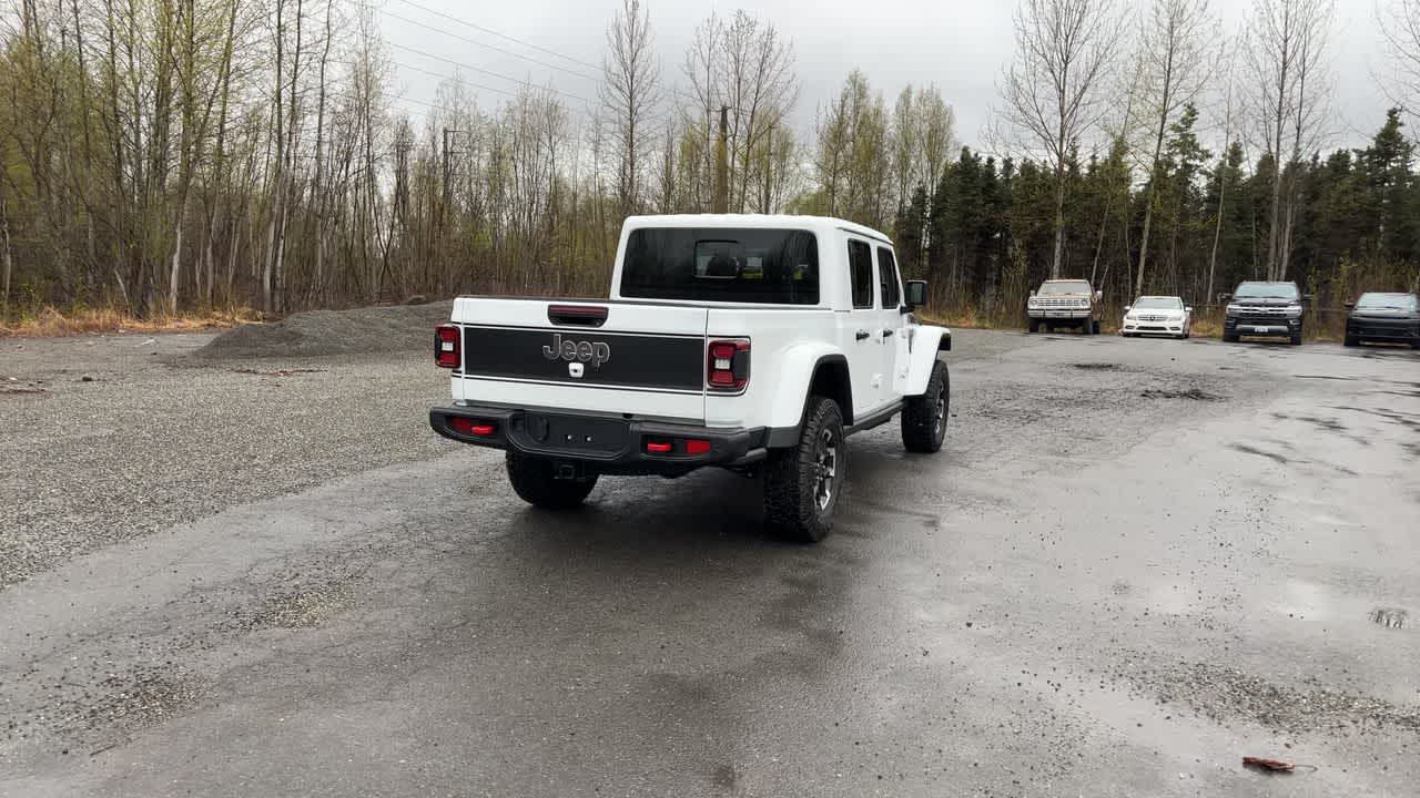 Thumbnail: 2026 Jeep Gladiator - 13