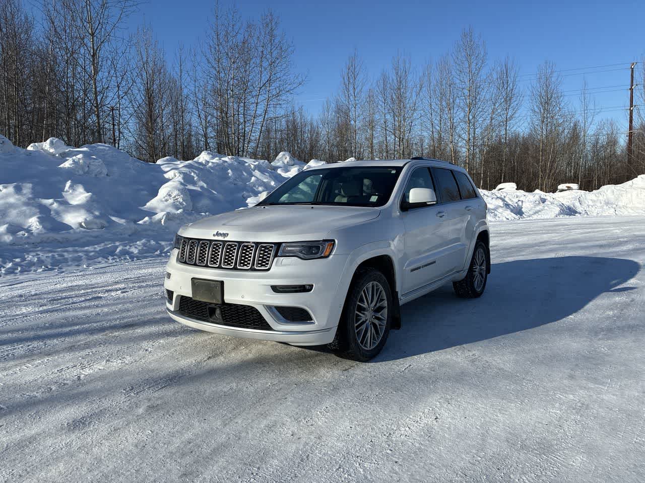 Thumbnail: 2017 Jeep Grand Cherokee - 4