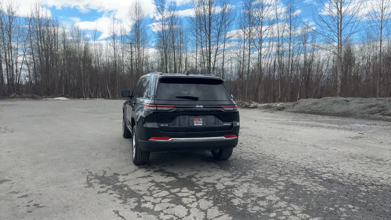 Thumbnail: 2026 Jeep Grand Cherokee - 12