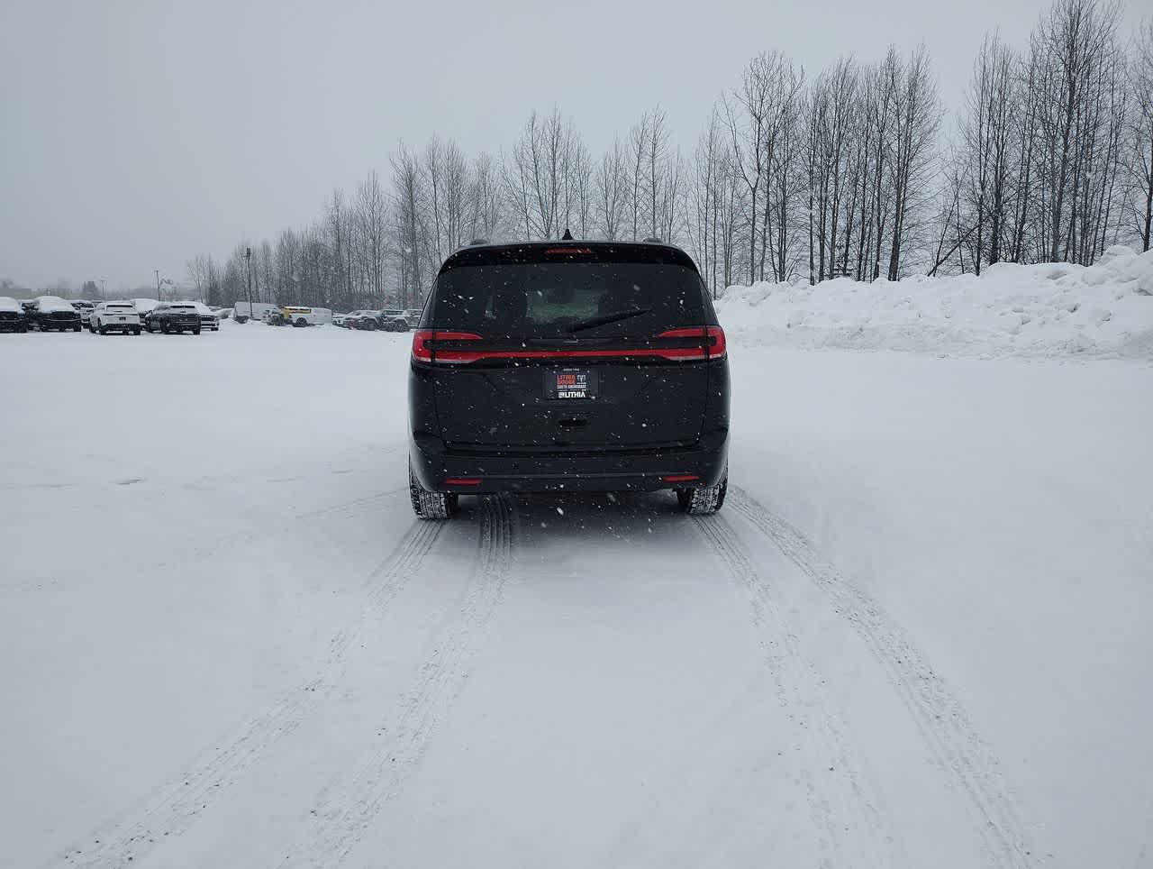 Thumbnail: 2026 Chrysler Pacifica - 7