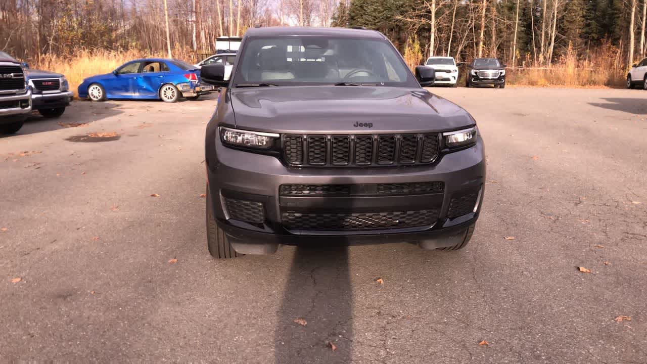 Thumbnail: 2024 Jeep Grand Cherokee L - 3