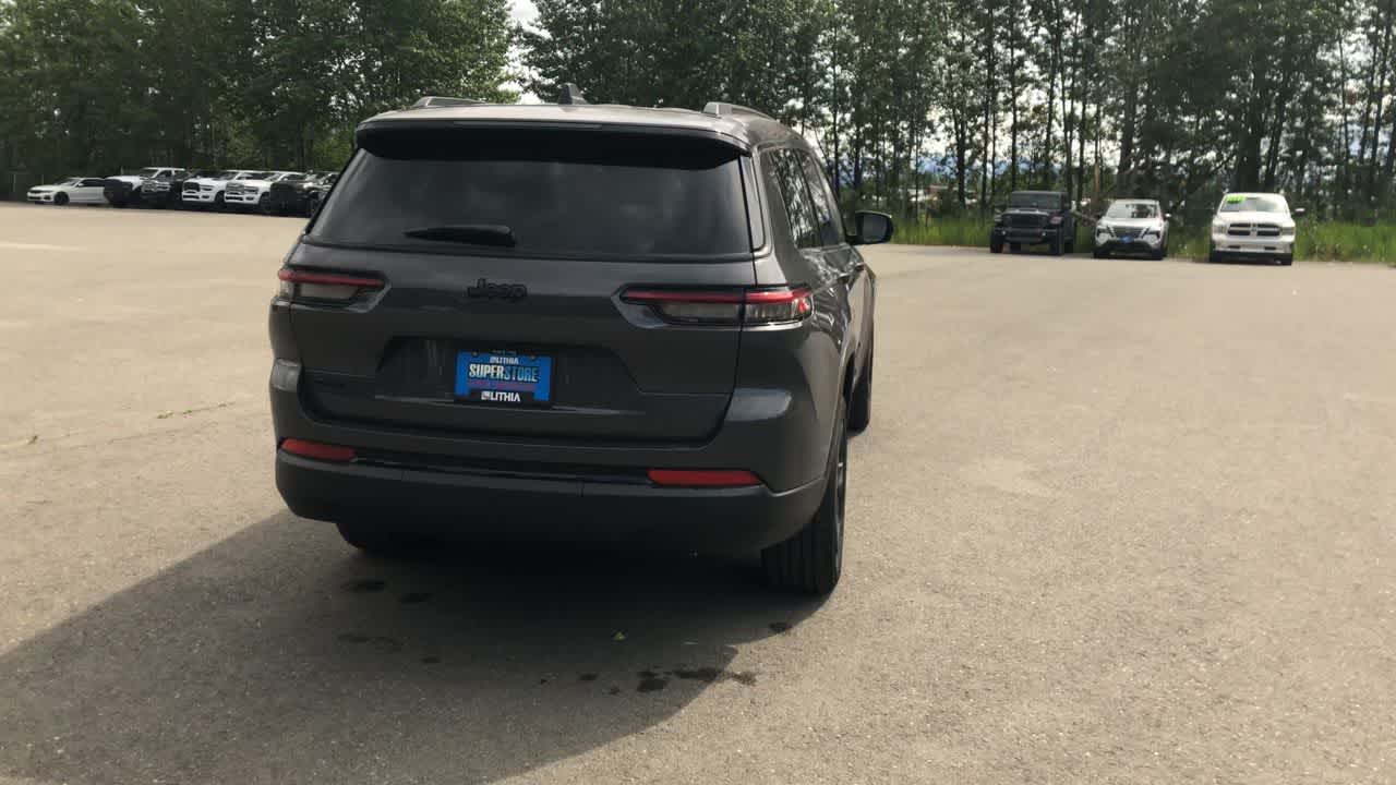 Thumbnail: 2025 Jeep Grand Cherokee - 12