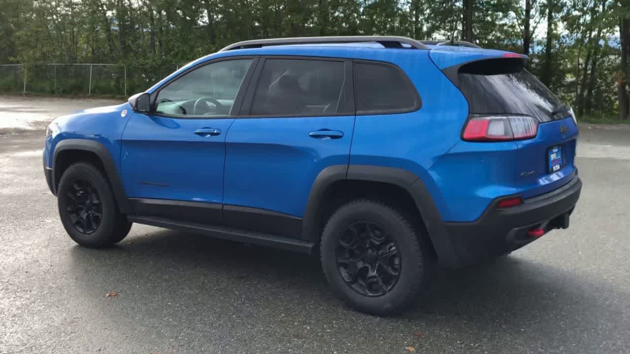 Thumbnail: 2021 Jeep Cherokee - 10