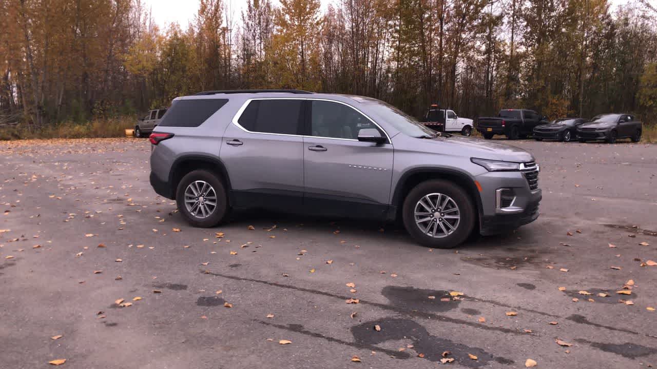 Thumbnail: 2023 Chevrolet Traverse - 17