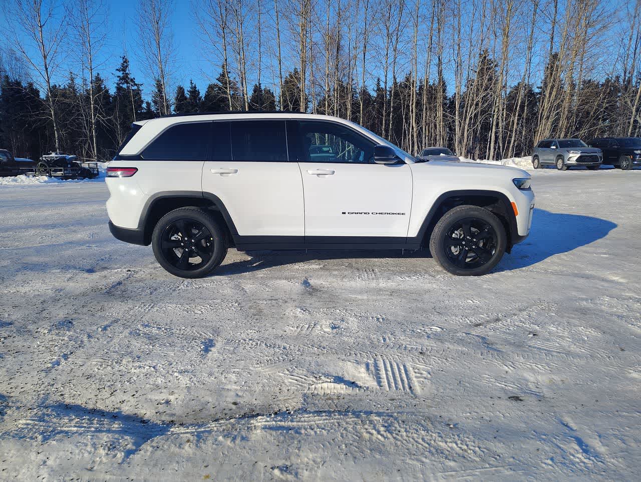 Thumbnail: 2026 Jeep Grand Cherokee - 9