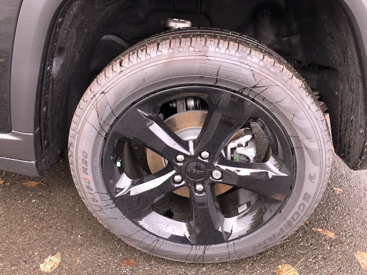 Thumbnail: 2025 Jeep Grand Cherokee - 21