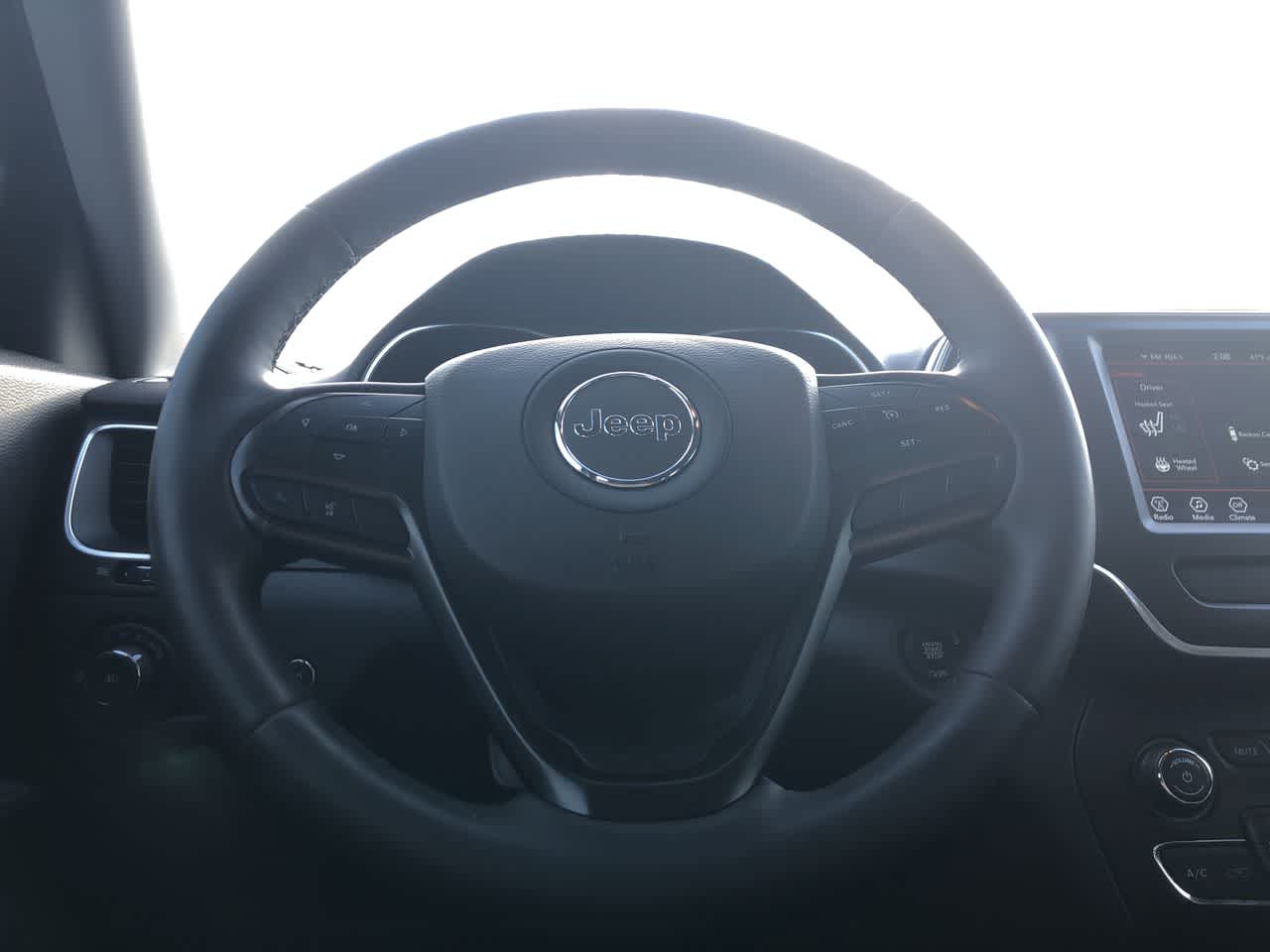 Thumbnail: 2022 Jeep Cherokee - 33