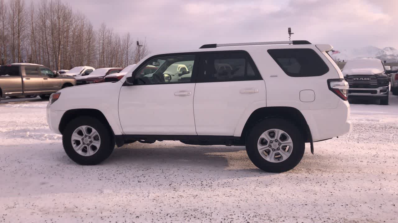Thumbnail: 2024 Toyota 4Runner - 8