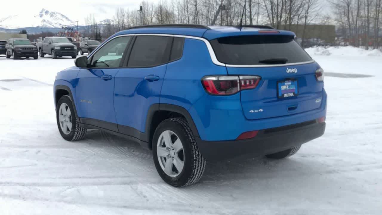 Thumbnail: 2022 Jeep Compass - 11
