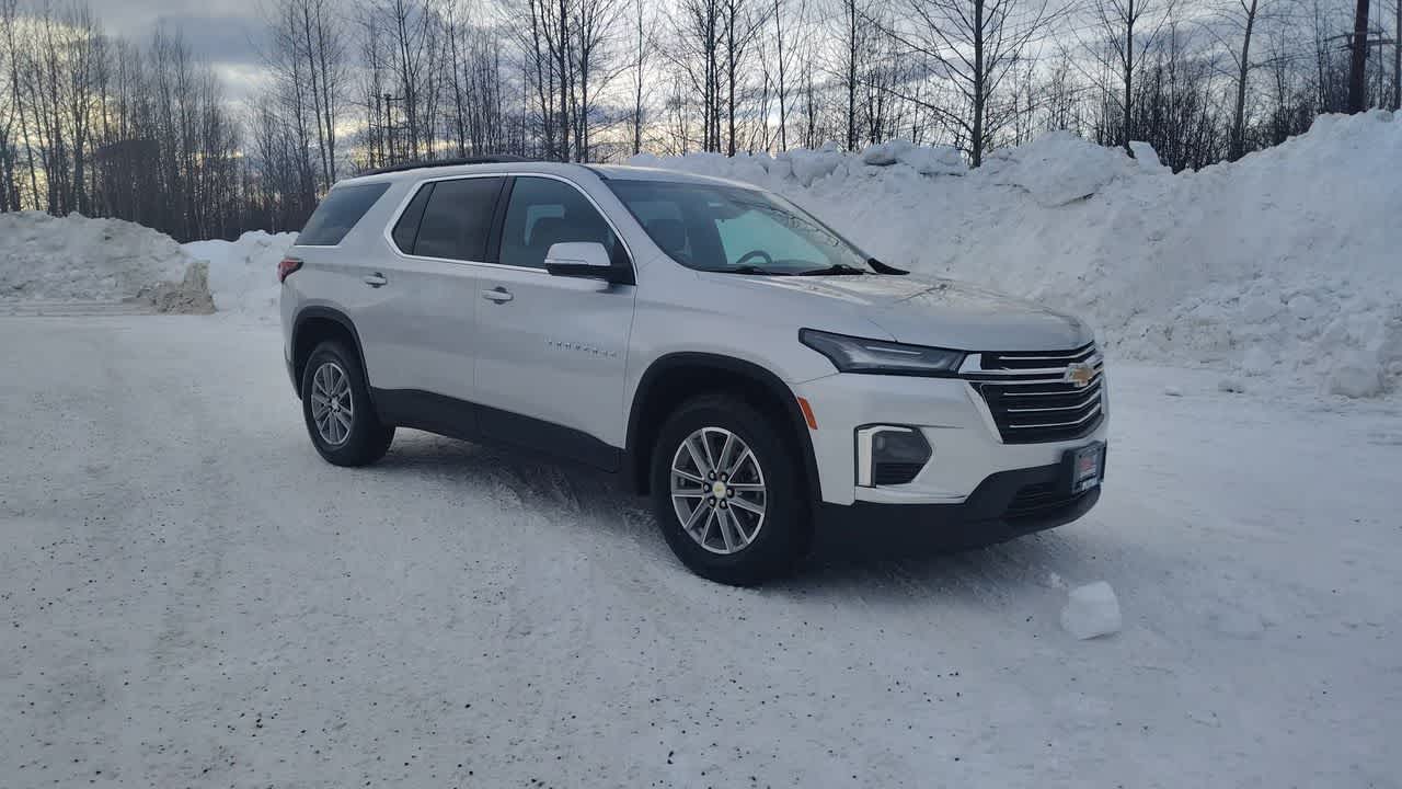 Thumbnail: 2022 Chevrolet Traverse - 10