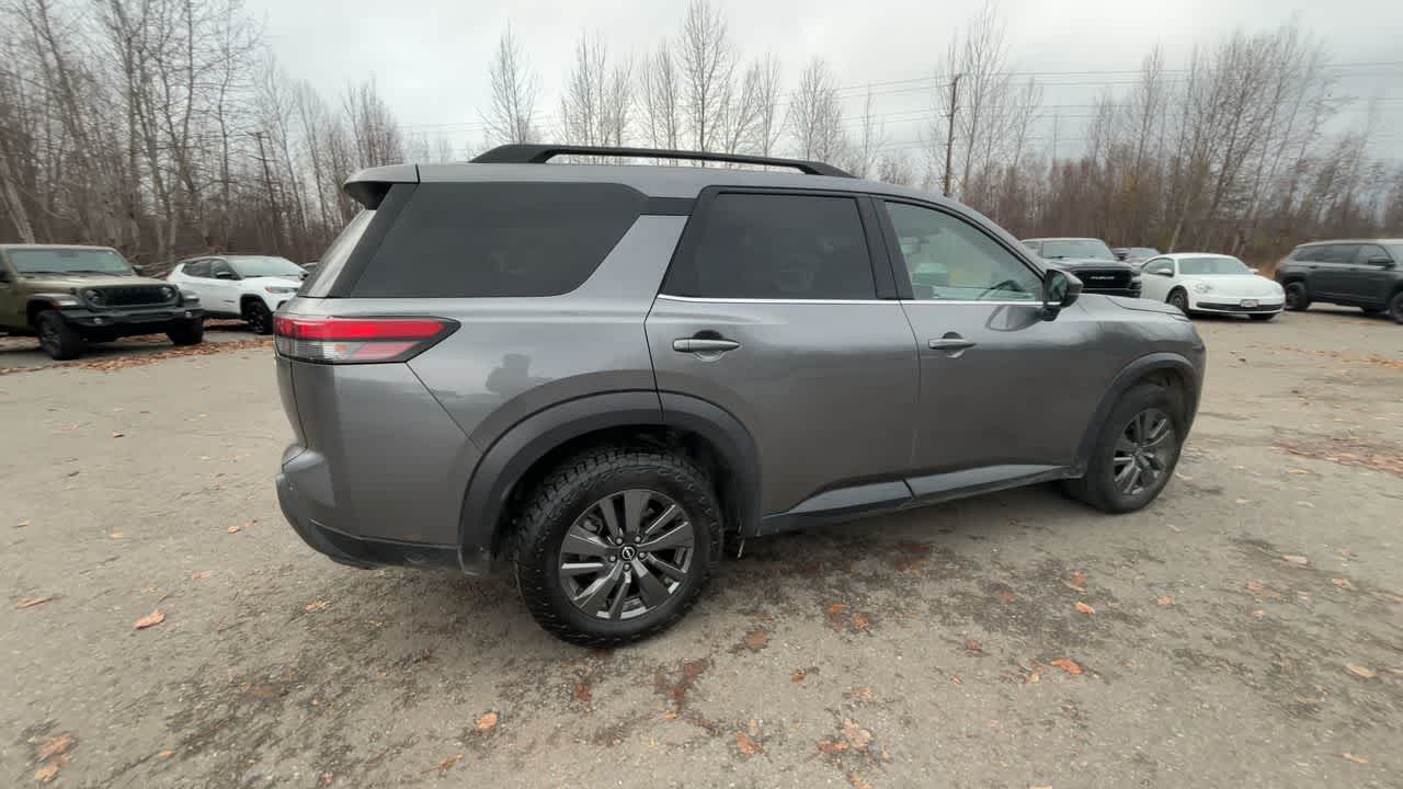 Thumbnail: 2024 Nissan Pathfinder - 15