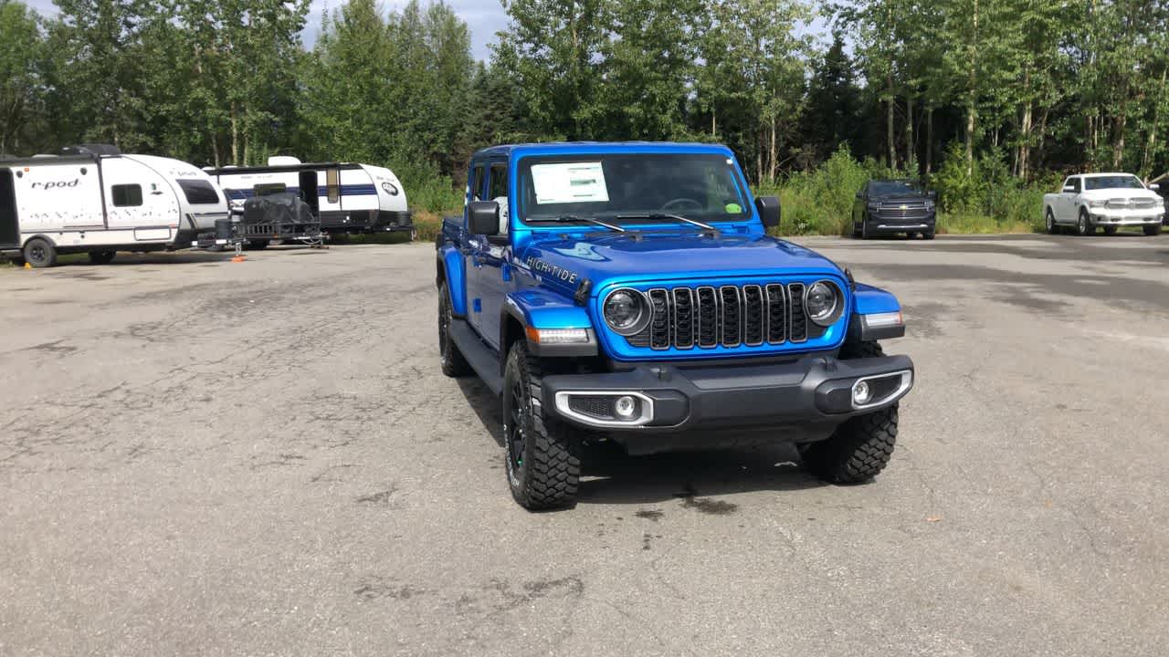 Thumbnail: 2025 Jeep Gladiator - 4