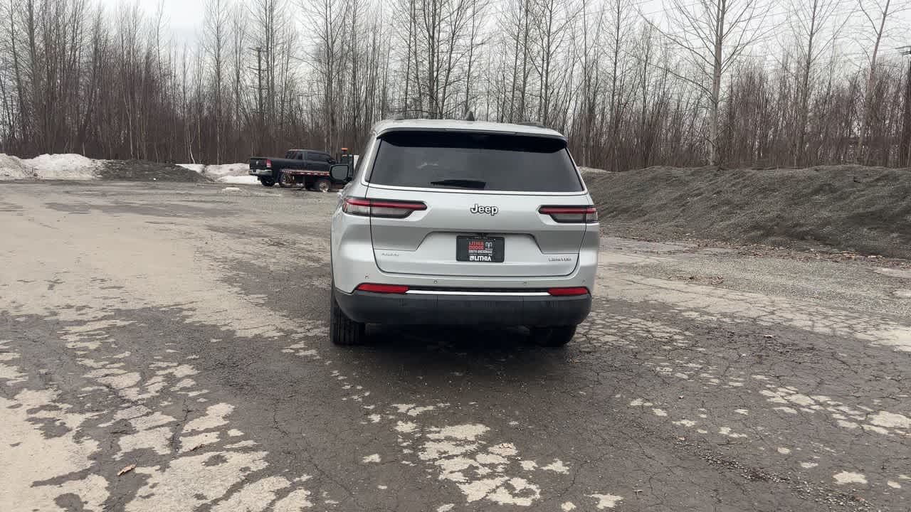 Thumbnail: 2024 Jeep Grand Cherokee L - 12