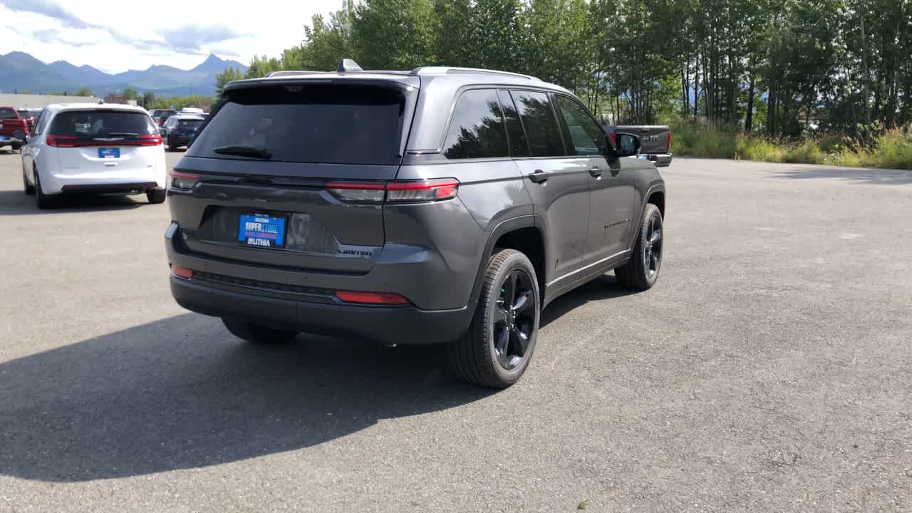 Thumbnail: 2025 Jeep Grand Cherokee - 13