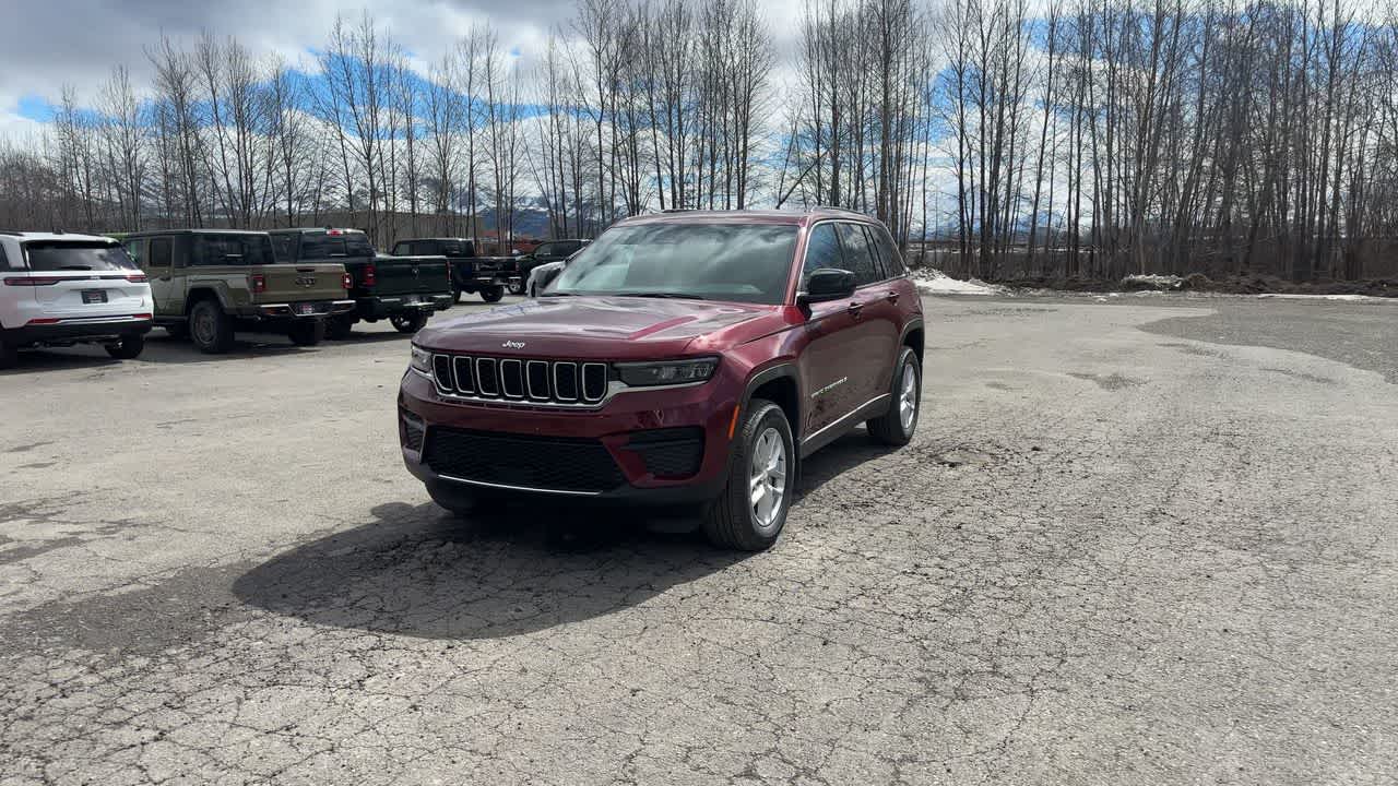 Thumbnail: 2026 Jeep Grand Cherokee - 5