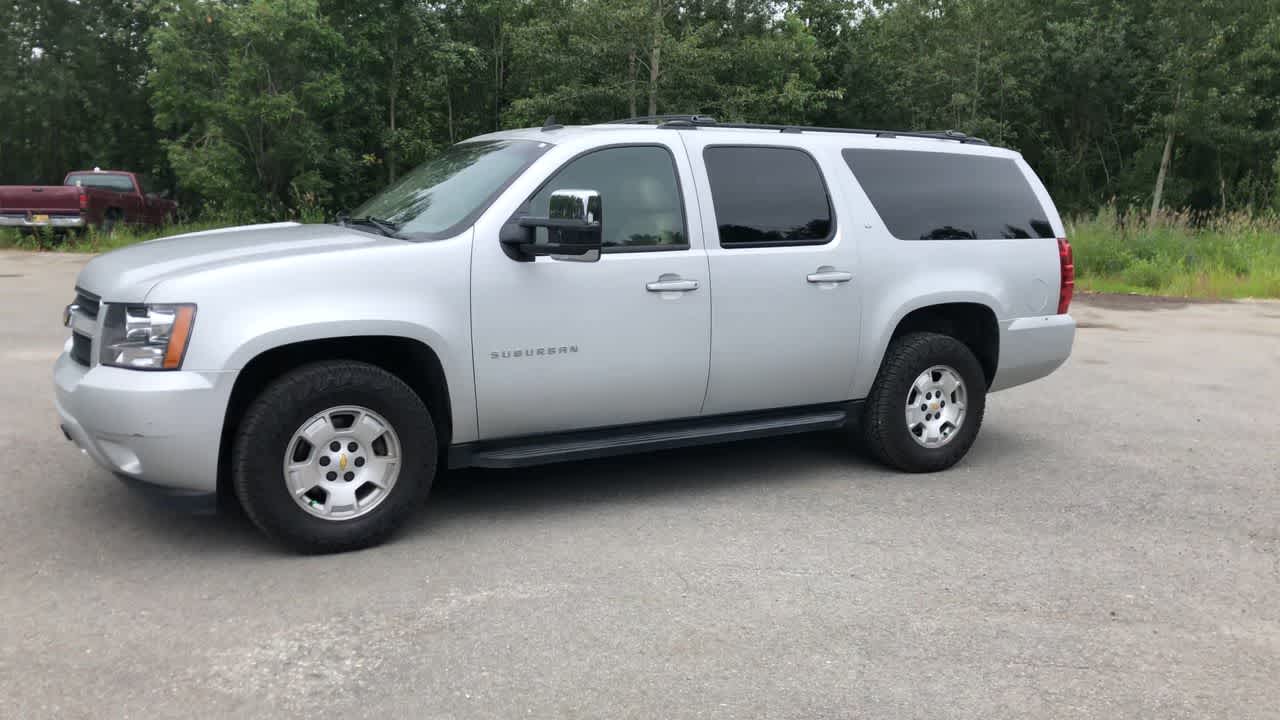 Thumbnail: 2010 Chevrolet Suburban - 6