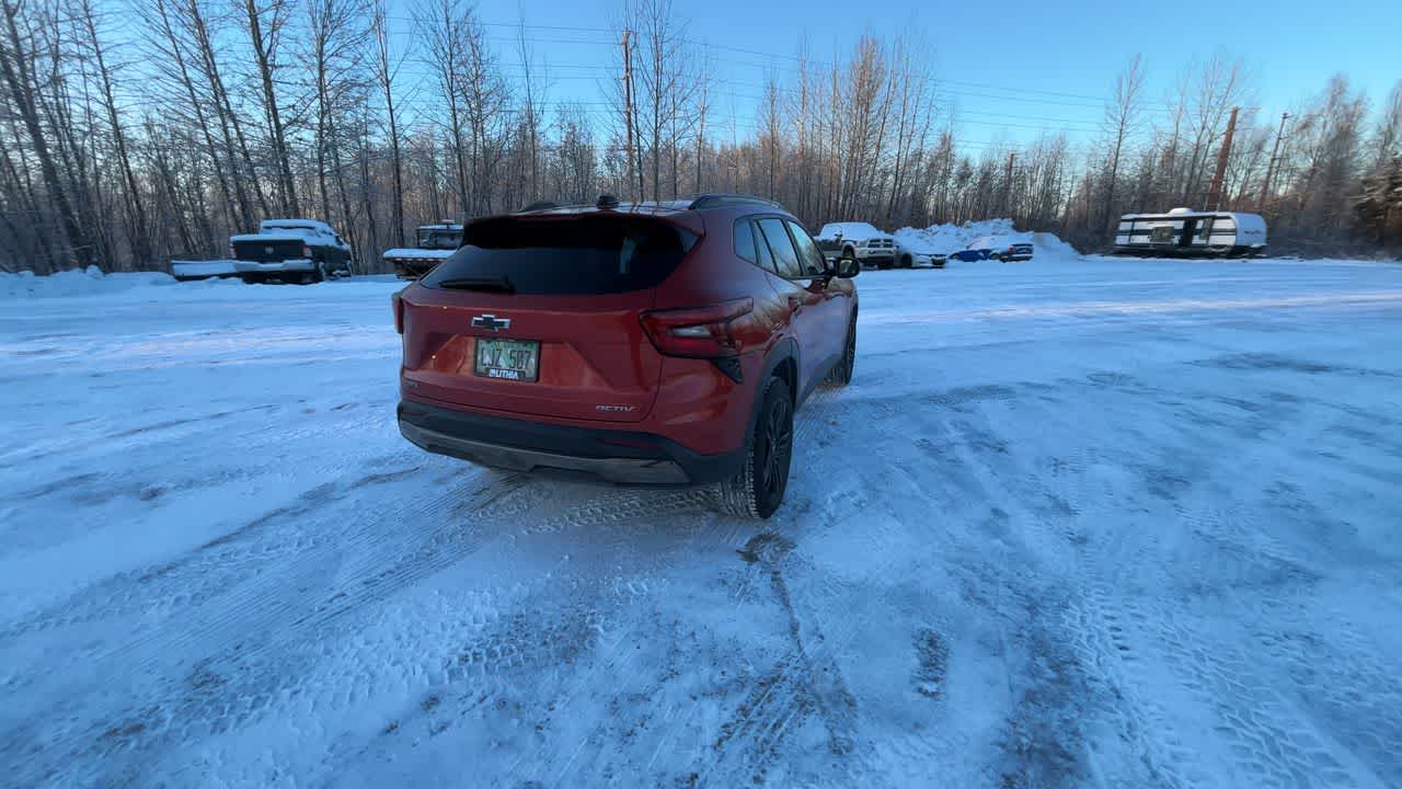 Thumbnail: 2024 Chevrolet Trax - 13