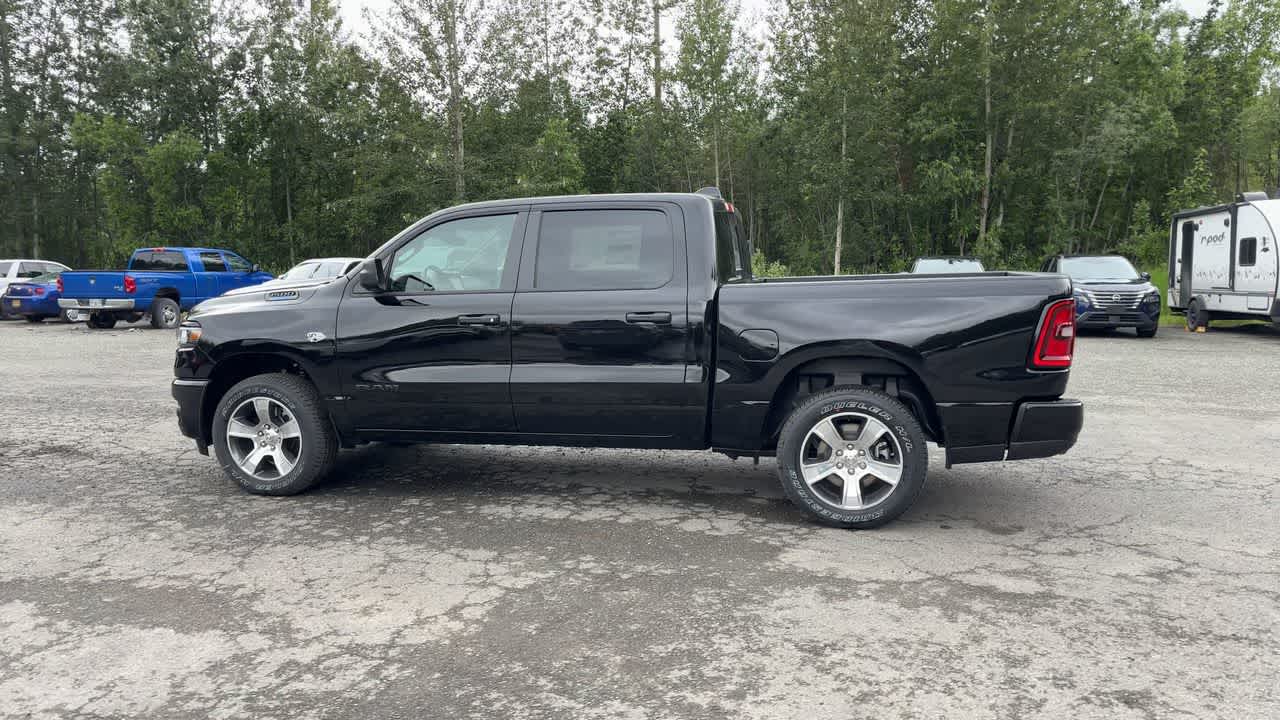 Thumbnail: 2026 RAM 1500 - 9
