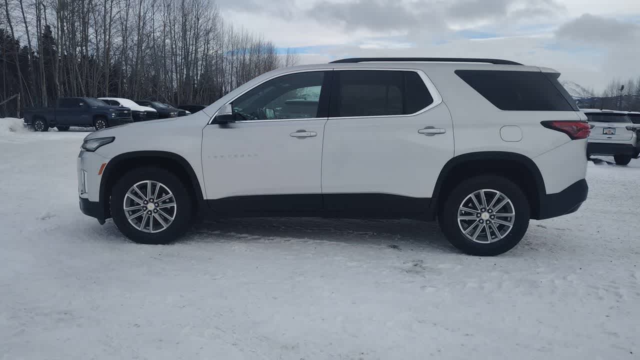 Thumbnail: 2022 Chevrolet Traverse - 15