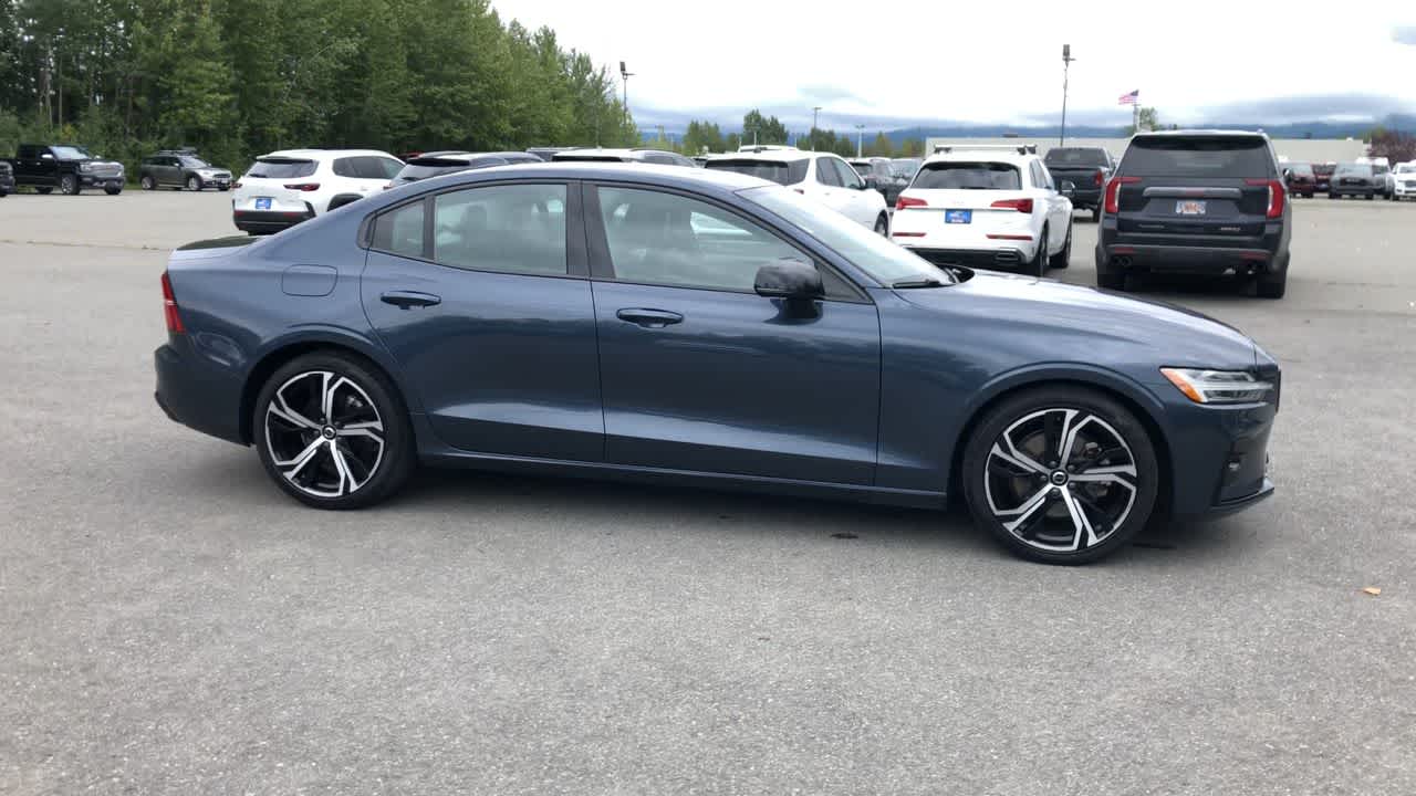 Thumbnail: 2024 Volvo S60 - 16