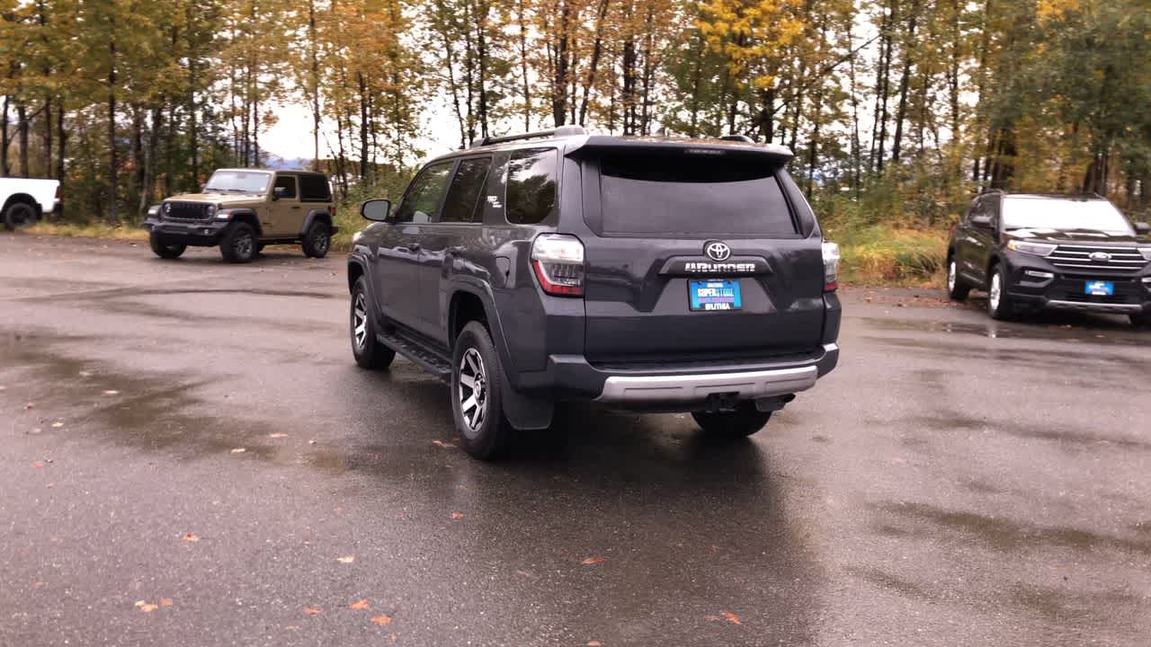 Thumbnail: 2024 Toyota 4Runner - 12