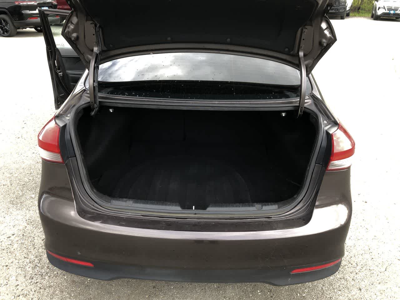 Thumbnail: 2018 Kia Forte - 20