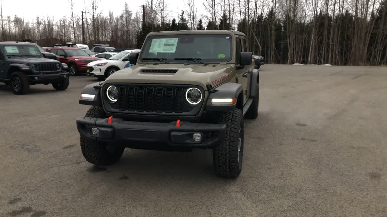 Thumbnail: 2025 Jeep Gladiator - 4