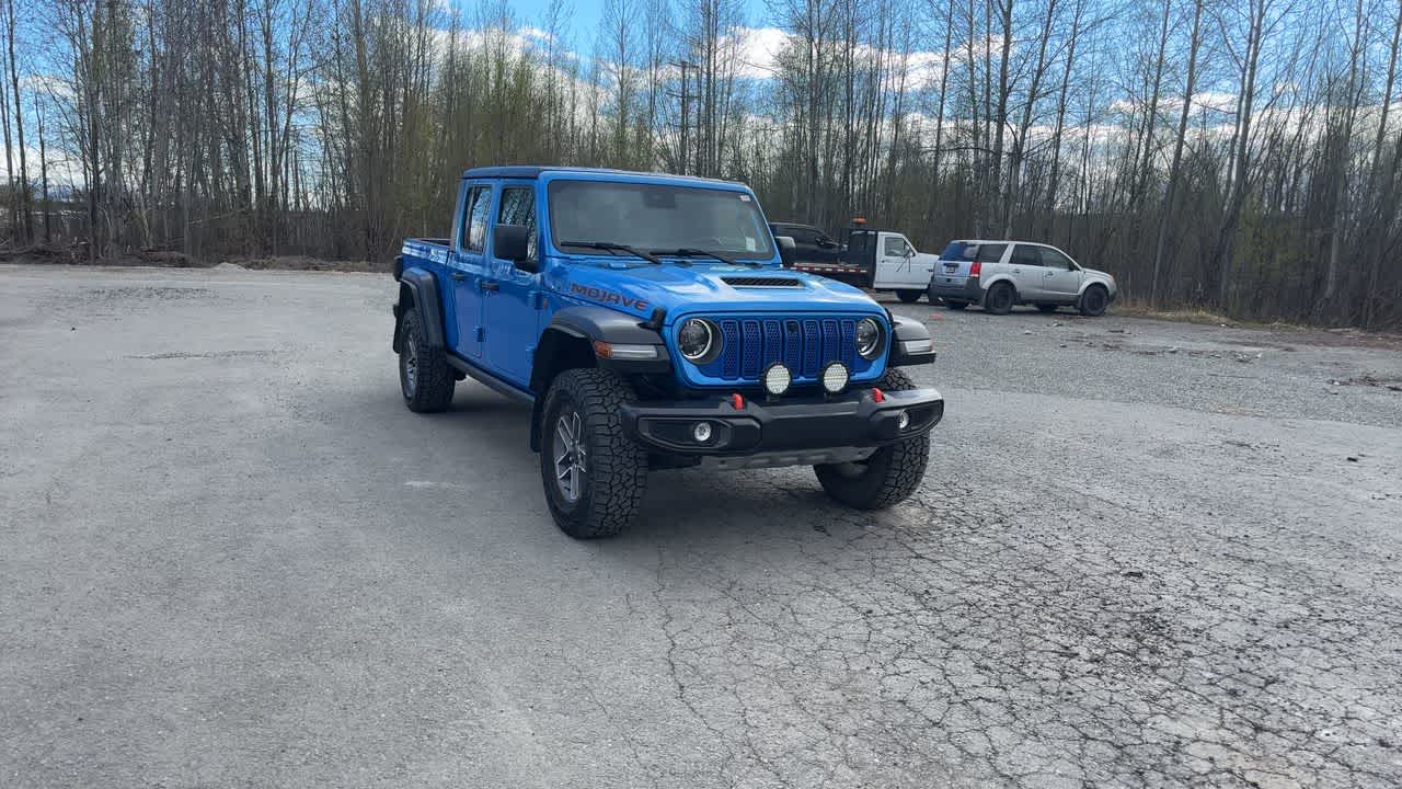 Thumbnail: 2024 Jeep Gladiator - 3