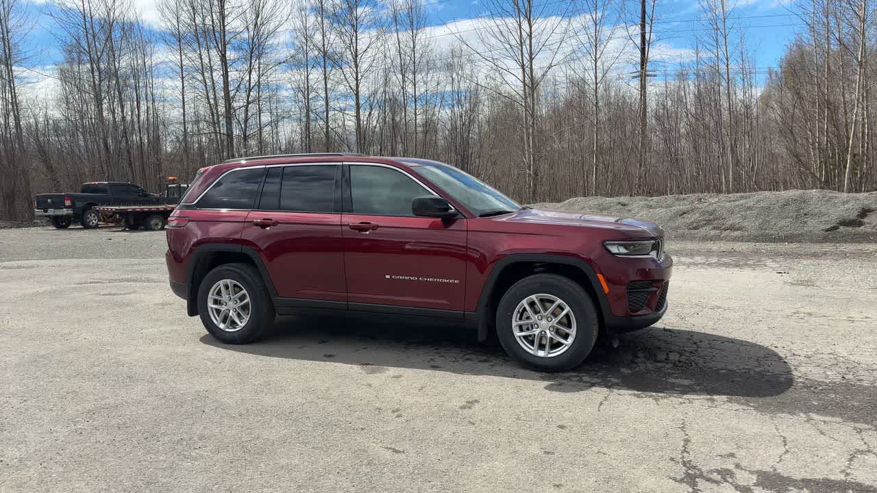Thumbnail: 2026 Jeep Grand Cherokee - 17