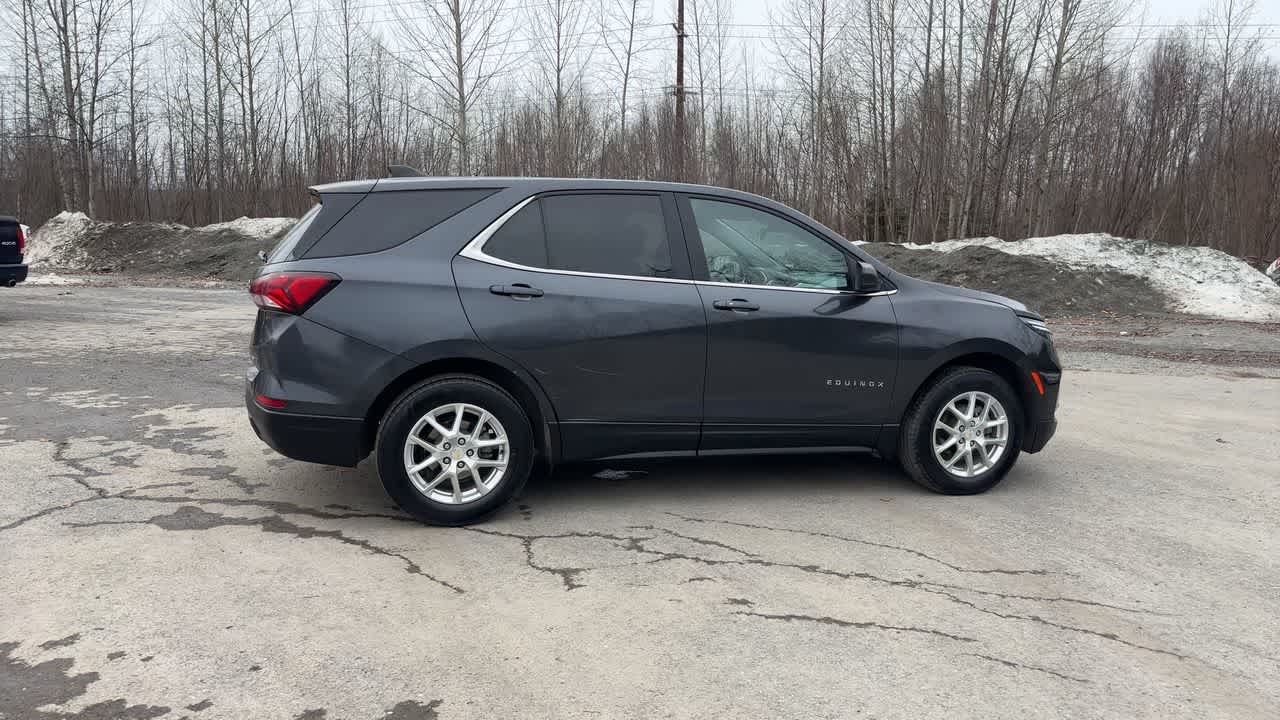 Thumbnail: 2022 Chevrolet Equinox - 15
