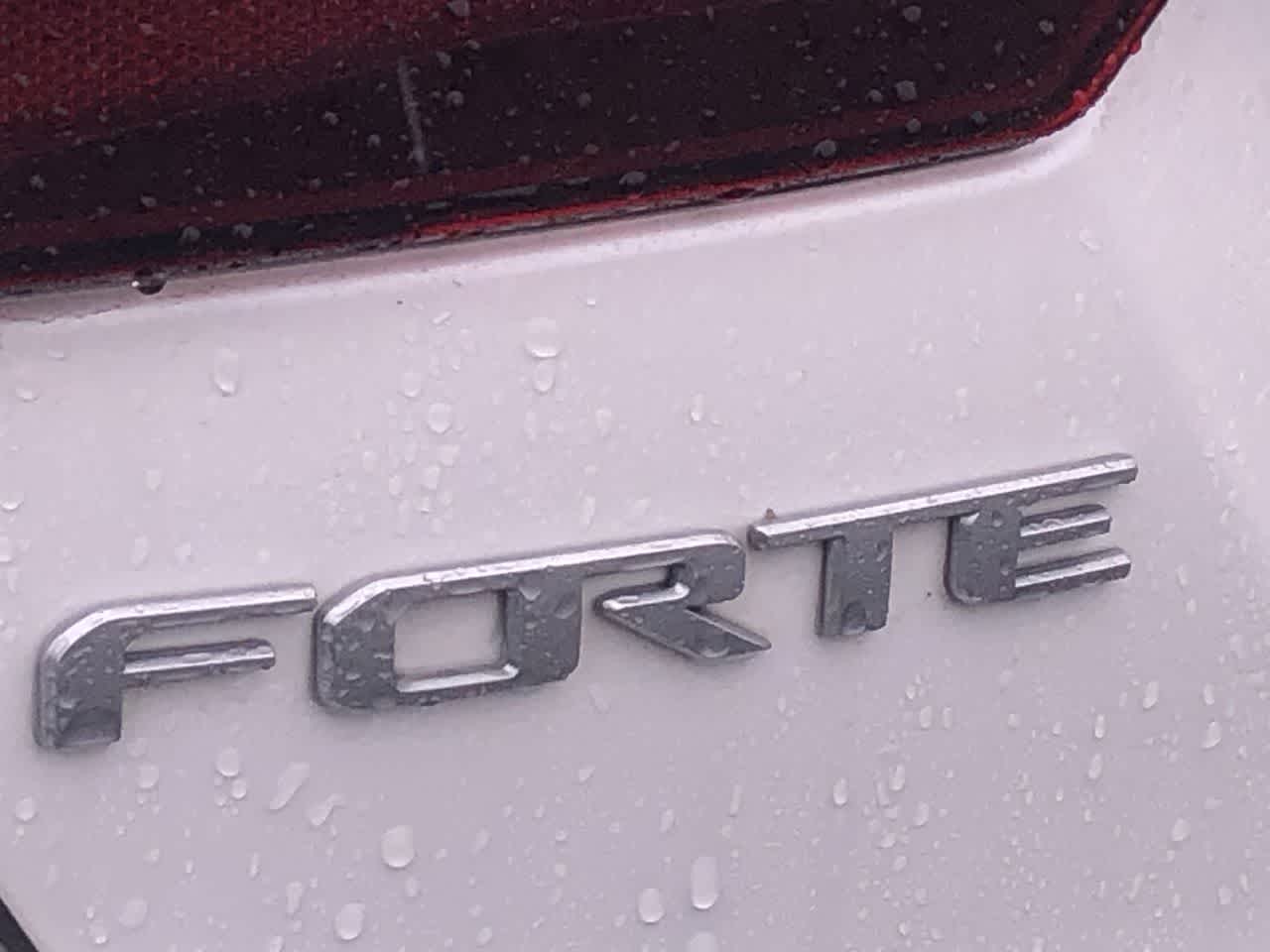 Thumbnail: 2024 Kia Forte - 18