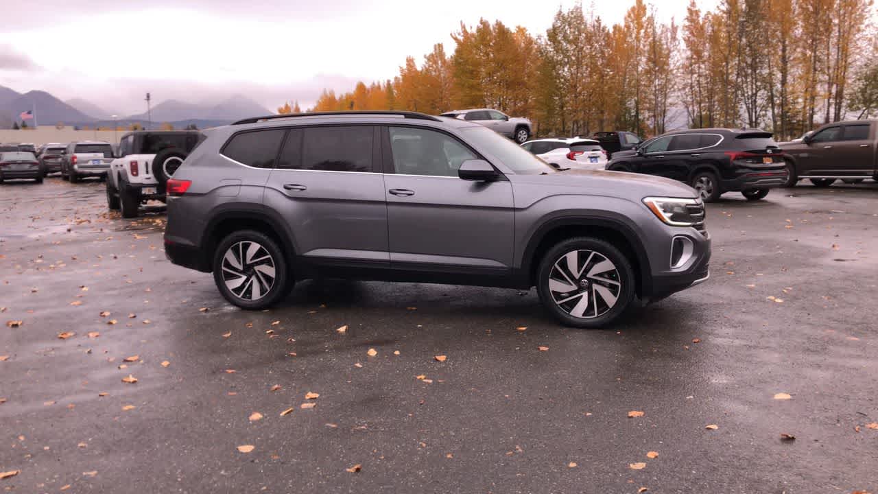 Thumbnail: 2024 Volkswagen Atlas - 17