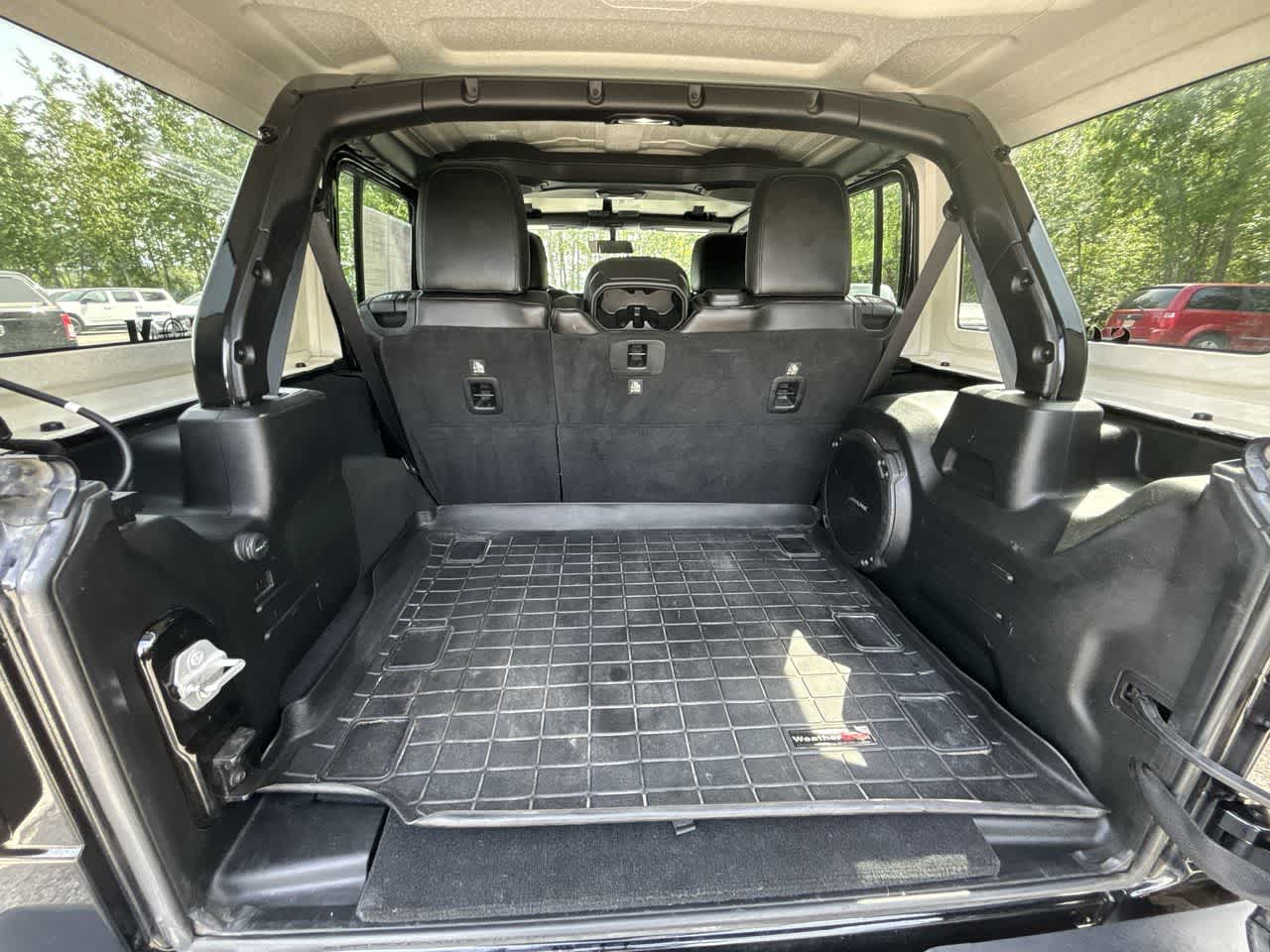 Thumbnail: 2018 Jeep Wrangler - 20